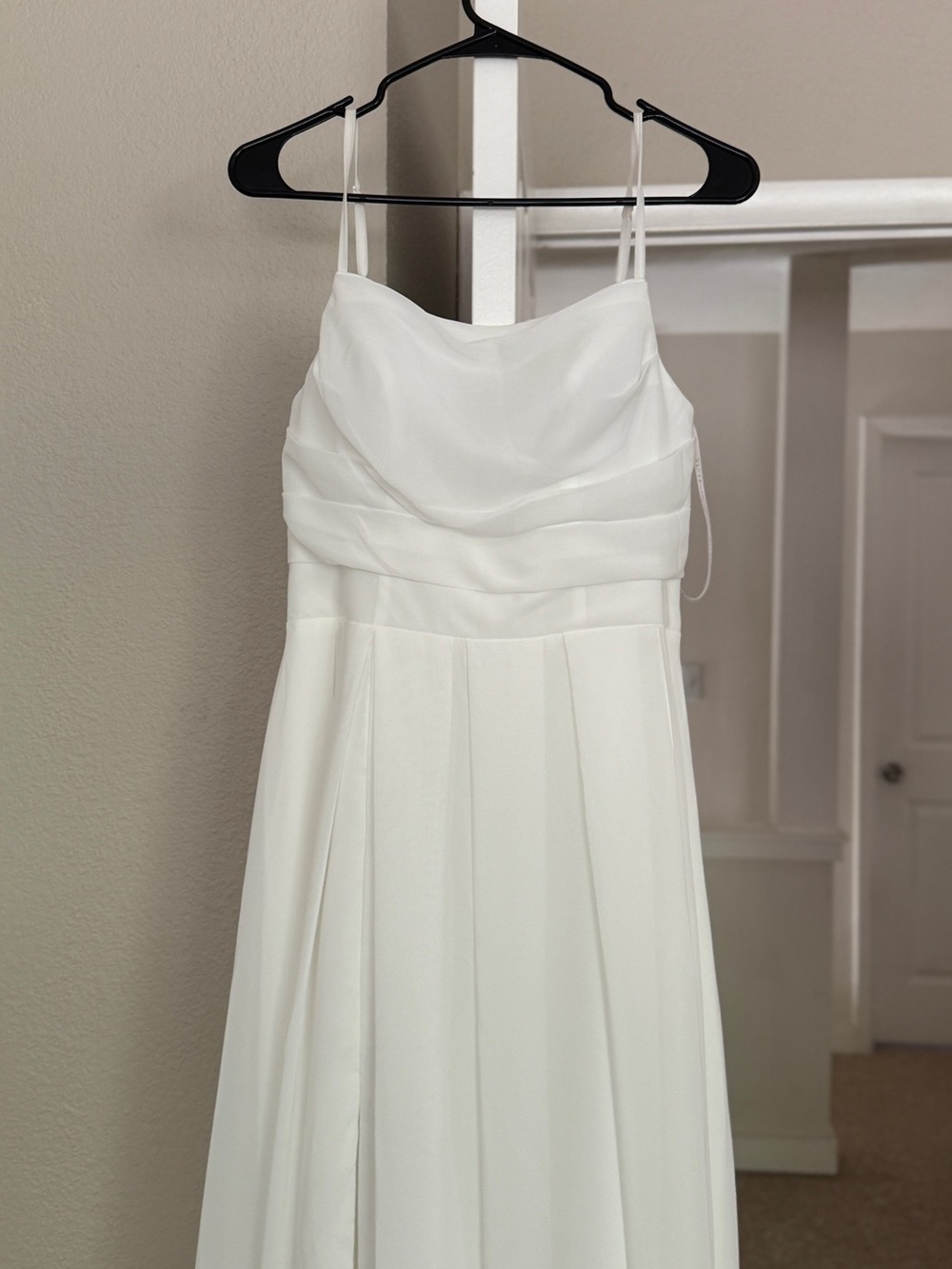 NWT Ivory Spaghetti-Strap Chiffon Wedding Gown